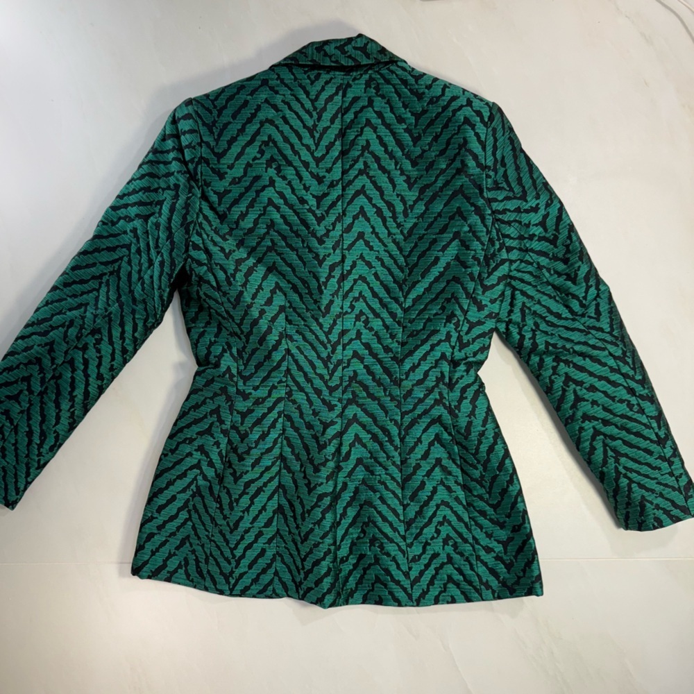 Emerald‎ Green Textured Blazer – Size 32 – Statement Zebra Jacquard Pattern - Picture 8 of 12
